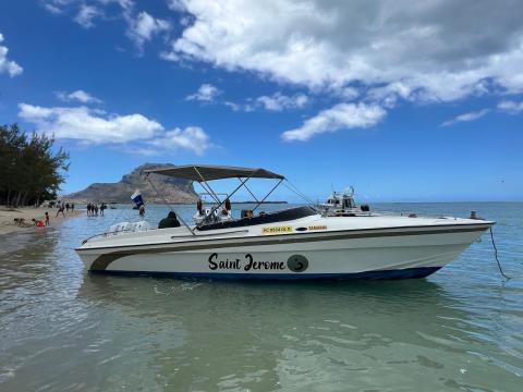 bateau rapide